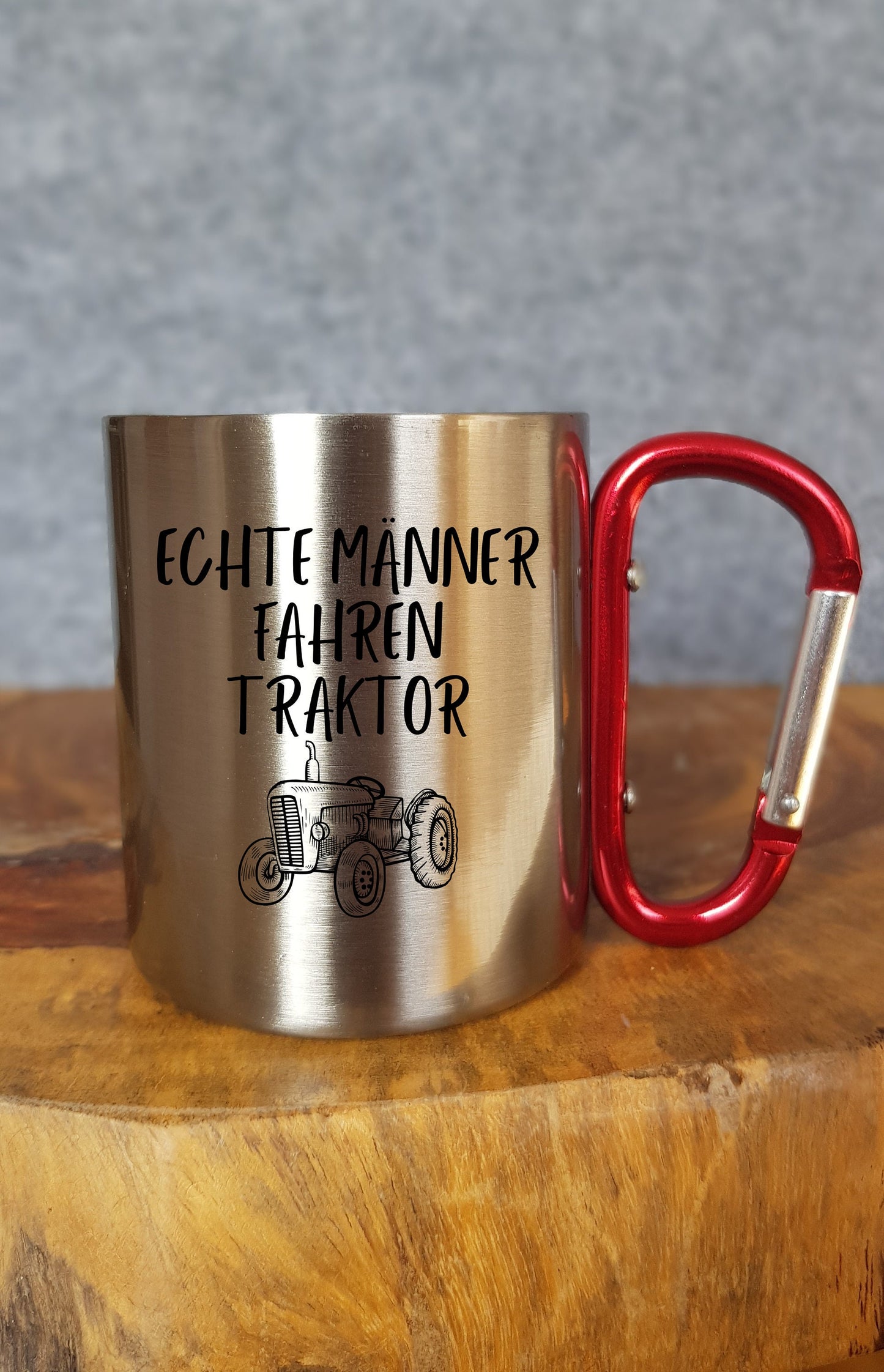 Traktor - Personalisierbare Tasse - Geschenk - Karabinerhaken - Trecker - Landwirt - Trecker fahren - Natur - Outdoor - Oldtimer - Becher