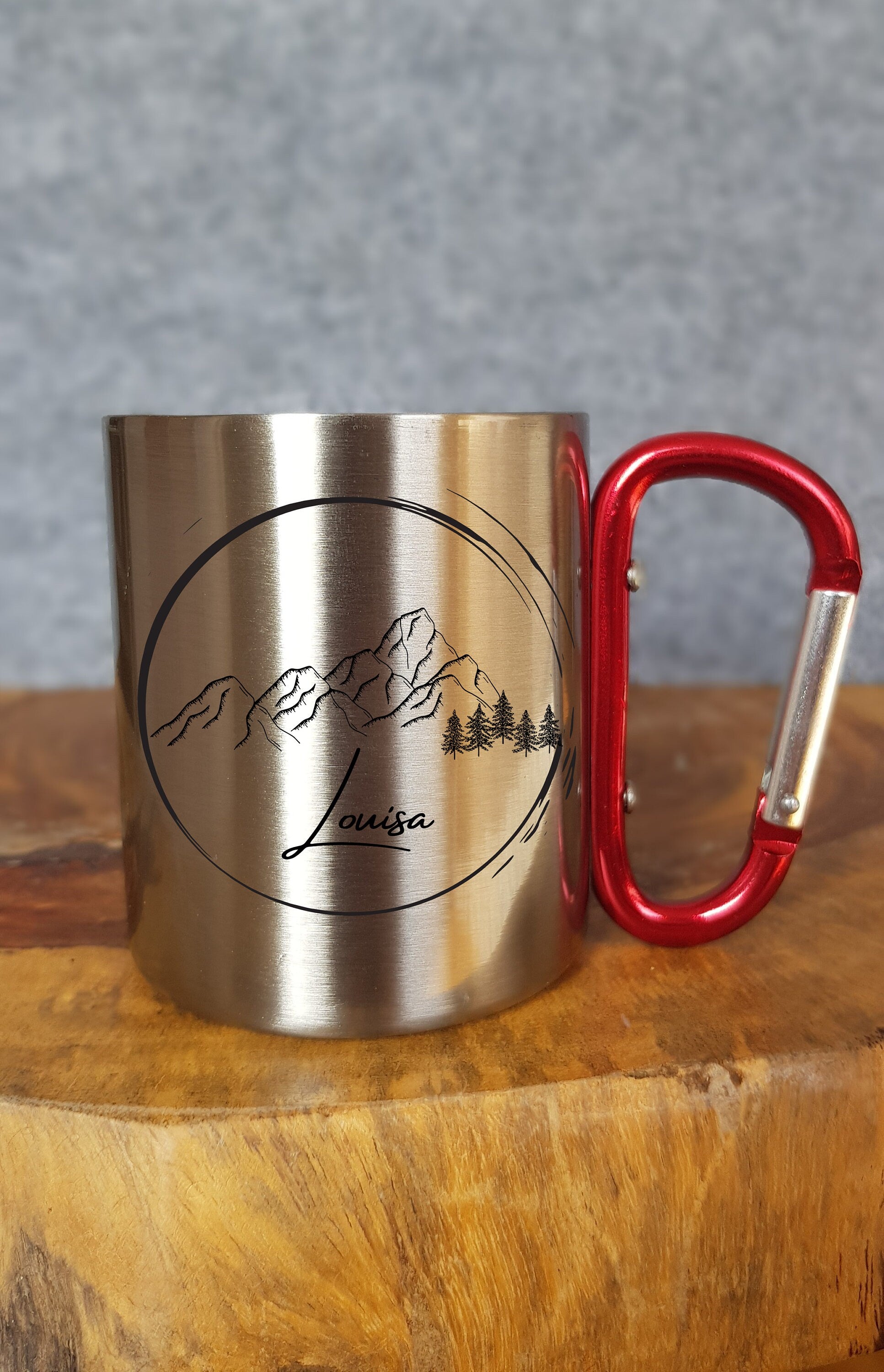 Personalisierbare Tasse - Emaille - Edelstahl - Bergsilhouette - Outdoor - Wandern - Geschenk - Karabiner