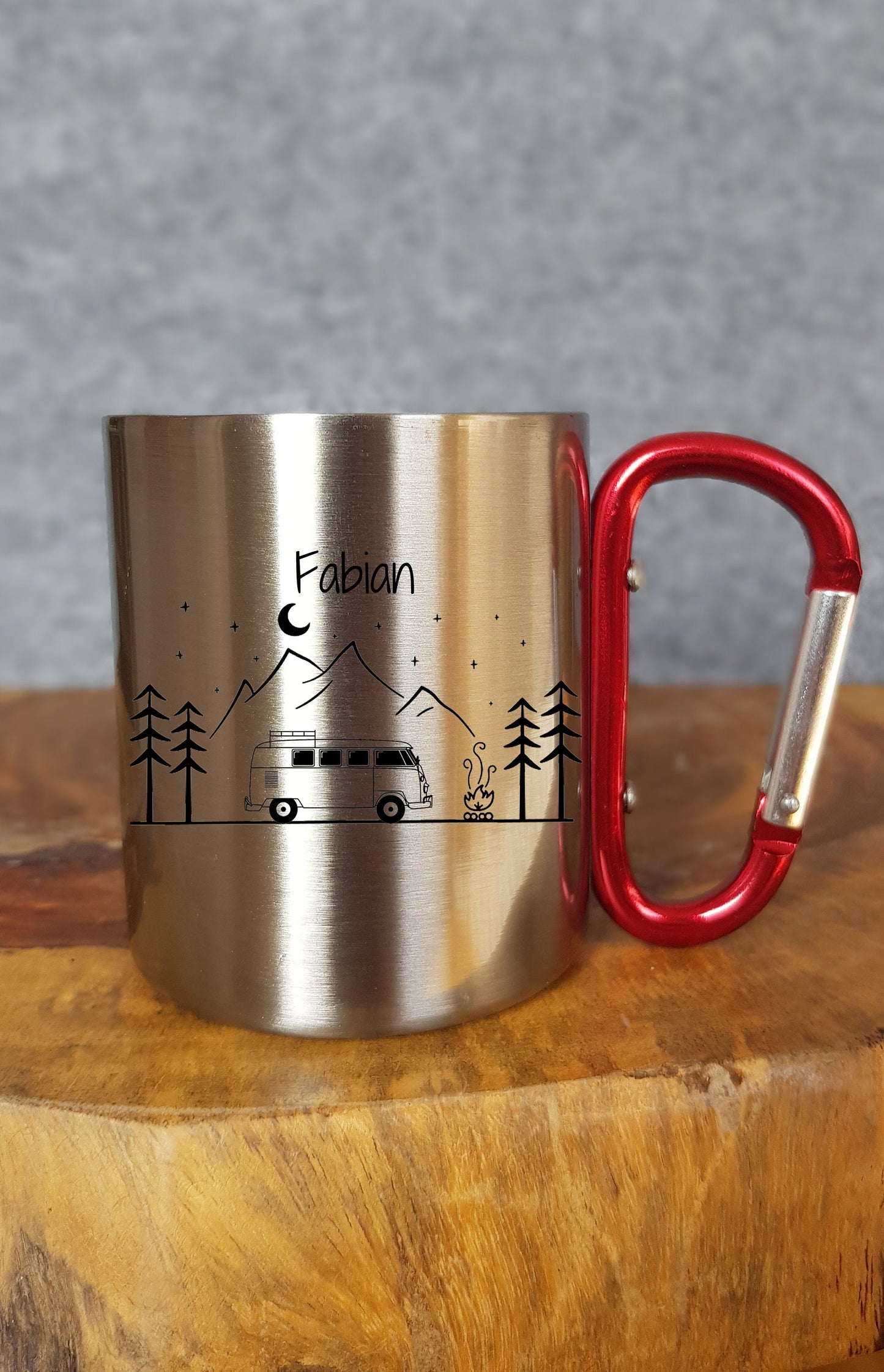 Personalisierbare Tasse - Emaille - Edelstahl - Bergsilhouette - Outdoor - Wandern - Geschenk - Karabiner