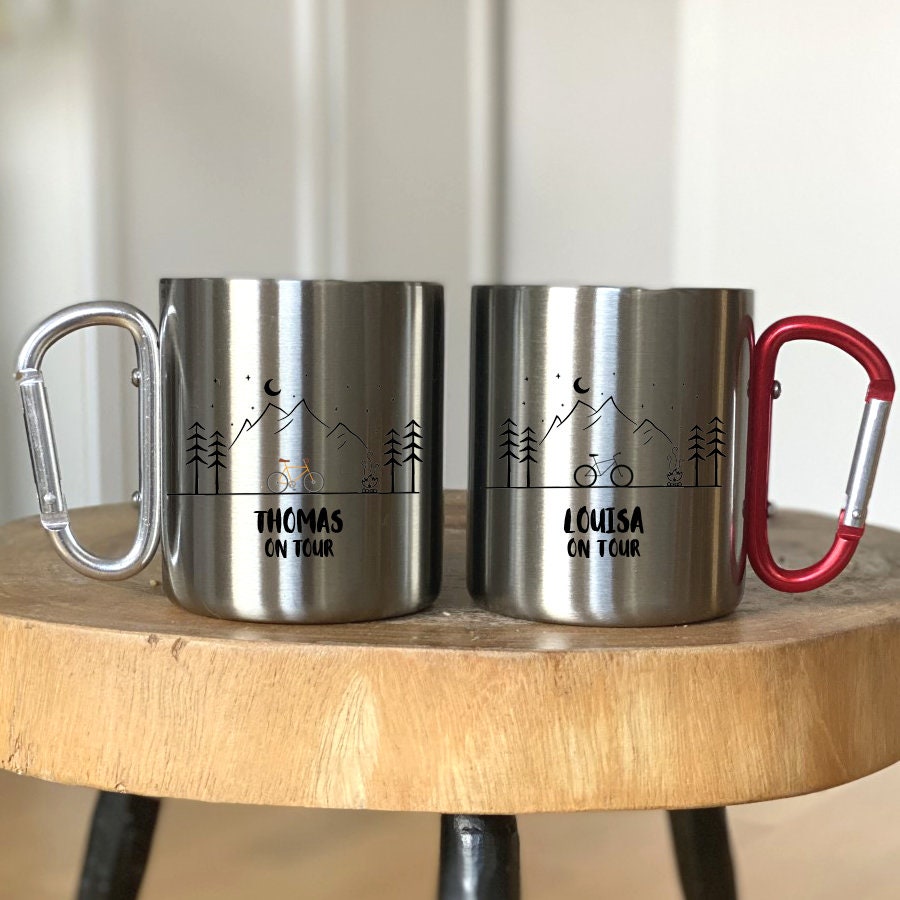 Personalisierbare Tasse - Edelstahl - Fahrrad - Name on tour - Outdoor - Wandern - Geschenk - Karabiner - Landschaft