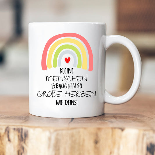Kleine Menschen... - personalisierbare Tasse - Geschenk - Schwester - Erzieherin - Oma - Mama - Babysitter - Erzieher - Kollegin - Mama