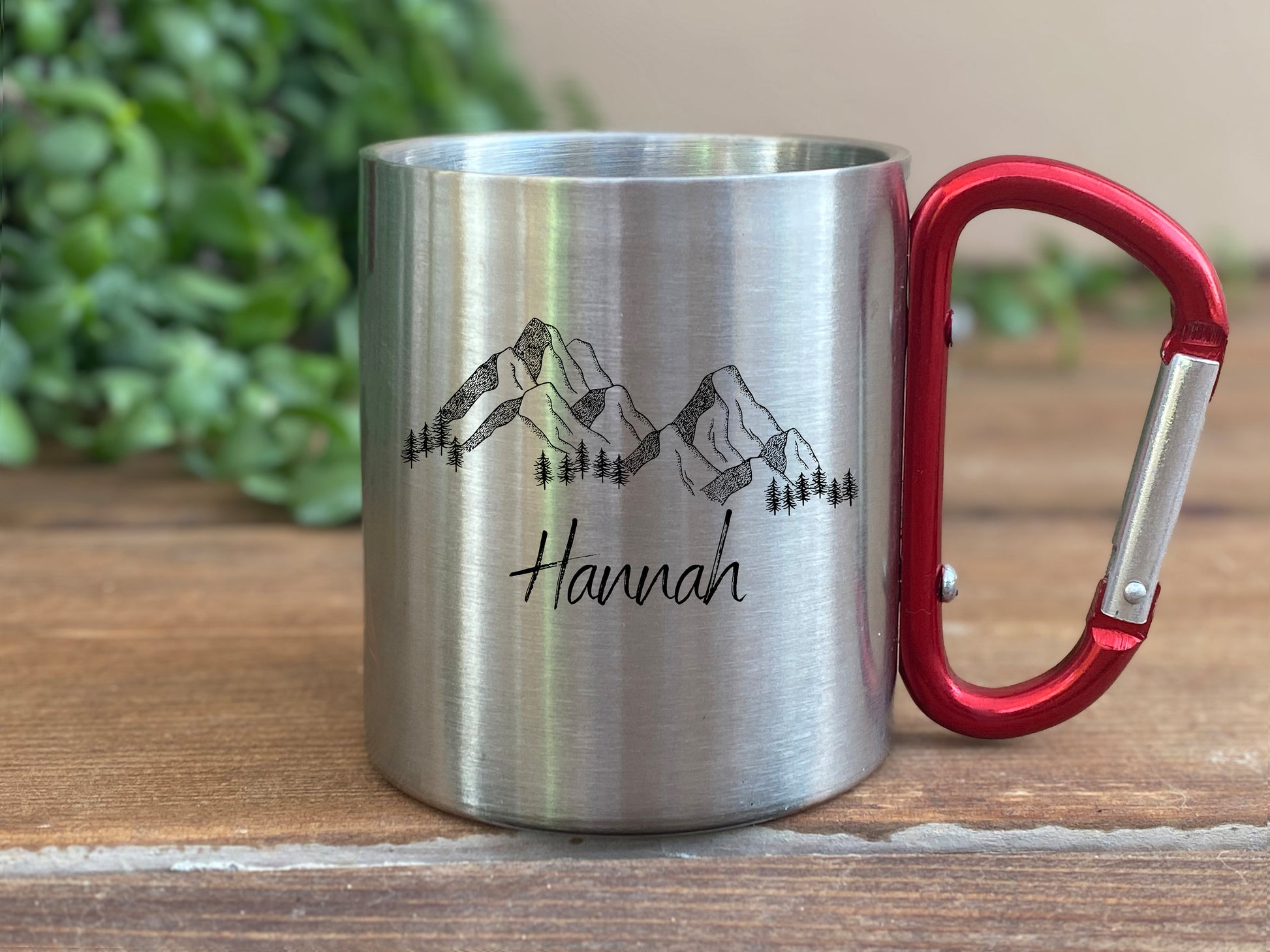 Personalisierbare Tasse - Emaille - Edelstahl - Bergsilhouette - Outdoor - Wandern - Geschenk - Karabiner