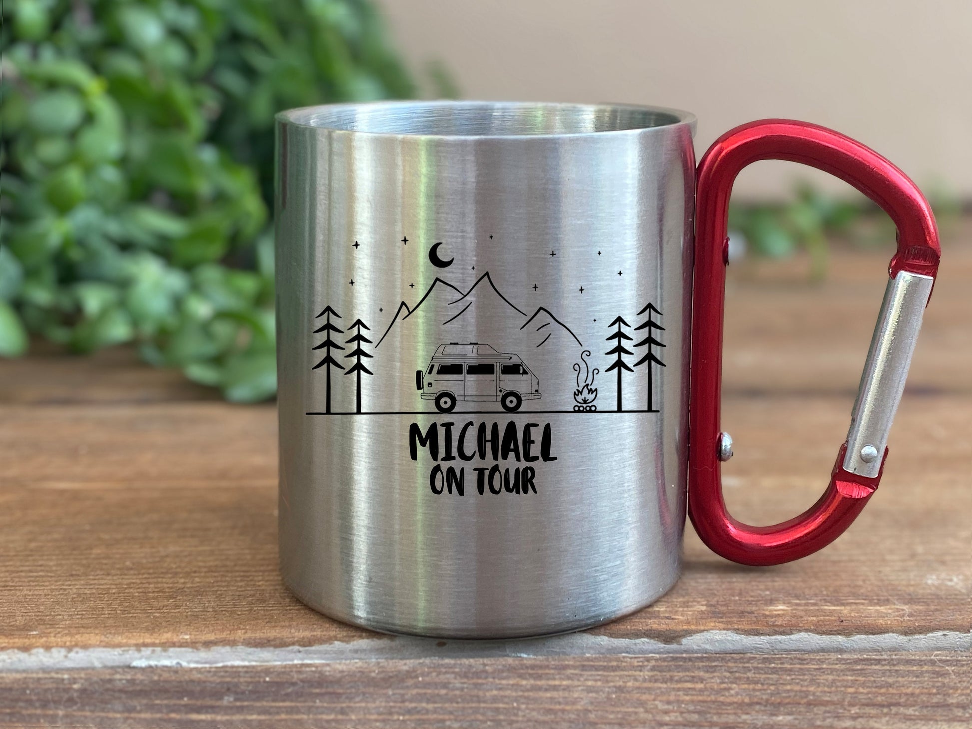 Personalisierbare Tasse - Emaille - Edelstahl - Bergsilhouette - Outdoor - Wandern - Geschenk - Camper