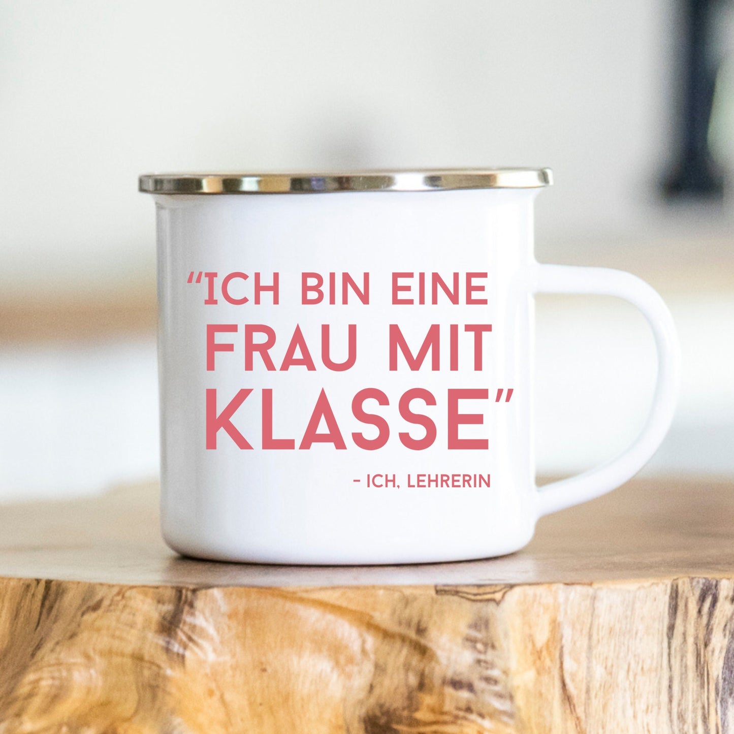 Lustige Lehrerin-Tasse - Ich bin eine Frau mit Klasse - Geschenkidee für Lehrerin - personalisiert