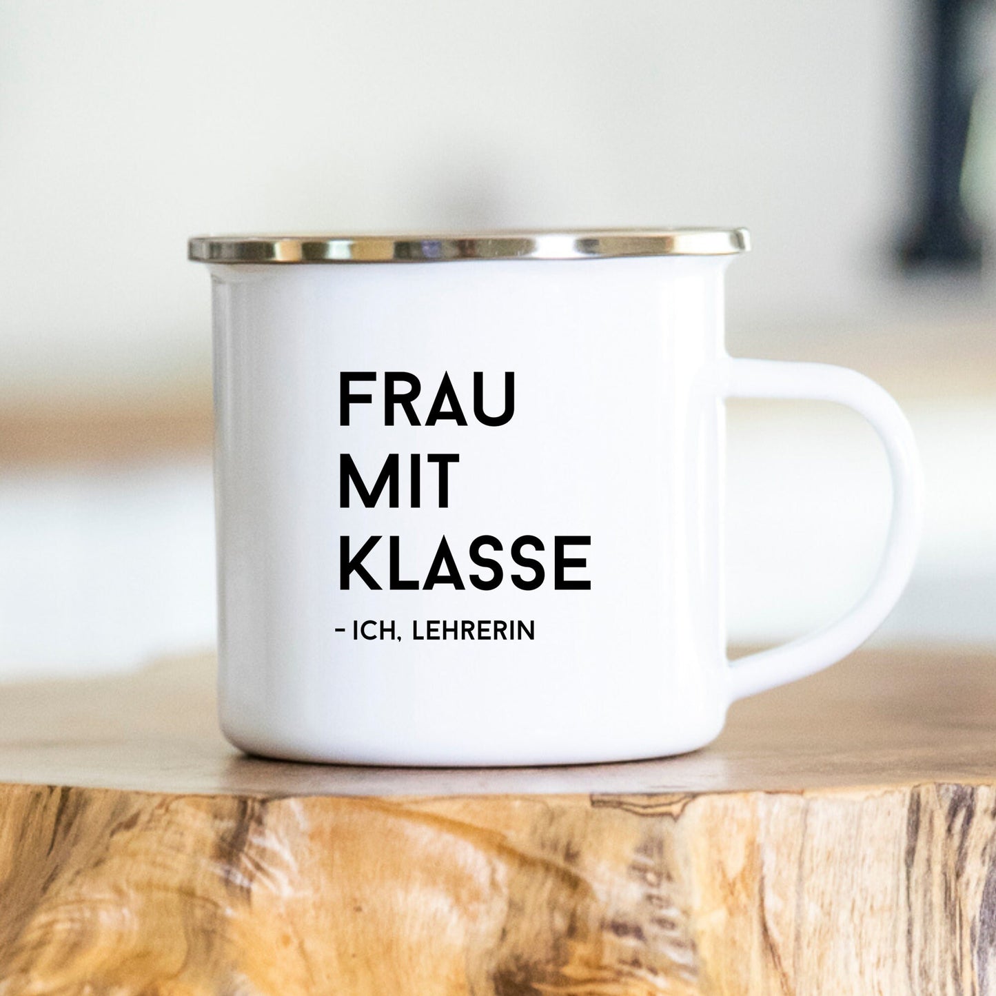 Lustige Lehrerin-Tasse - Ich bin eine Frau mit Klasse - Geschenkidee für Lehrerin - personalisiert